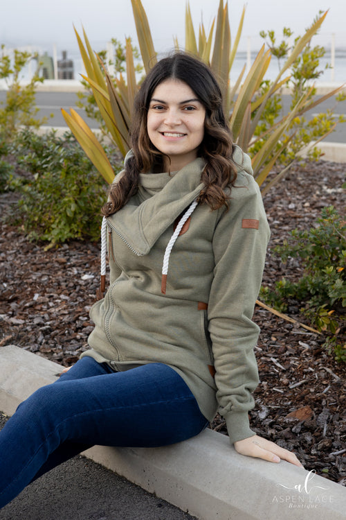 Wanakome Athena Hoodie (Surplus 2)