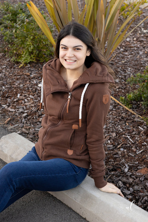 Wanakome Athena Hoodie (Cocoa)