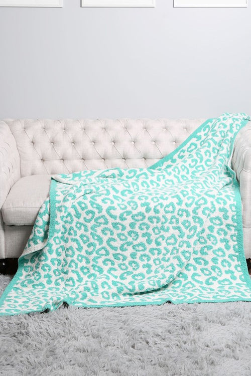 Luxe Microfiber Blanket (Mint Leopard)