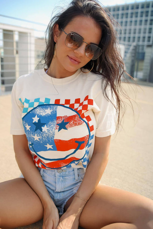 Patriotic Smiley Tshirt (Ivory)