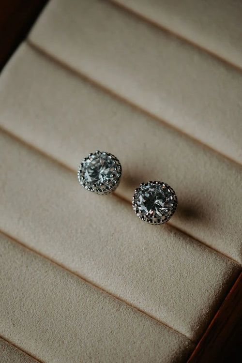 Elin Stud Earrings (Silver)