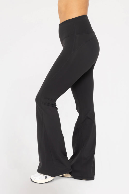 Inaya Flare Leggings (Black)