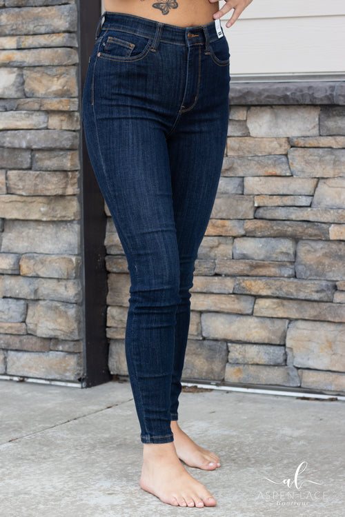 Judy Blue Lindsey Skinny Jeans (Dark Wash)