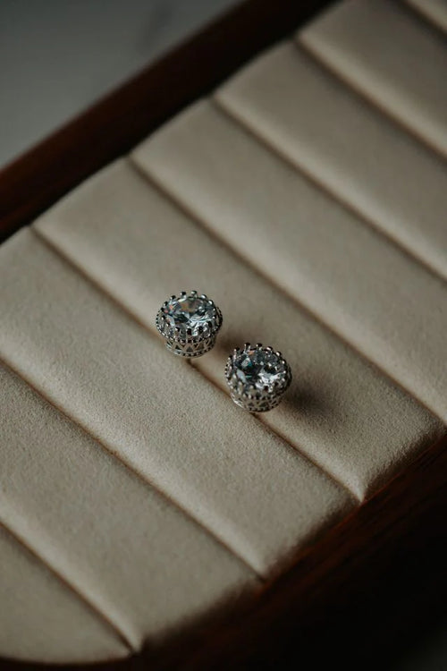 Elin Stud Earrings (Silver)